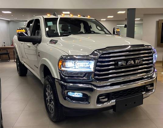 RAM 3500 6.7 I6 TURBO DIESEL LIMITED LONGHORN CD 4X4  AUTOMÁTICO